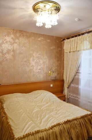 Отель База отдыха  Milograd Большой двухместный номер с 1 кроватью-2